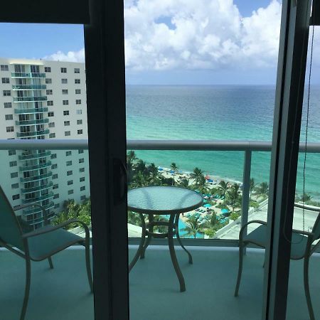 Hollywood On Beach Apartment Eksteriør billede