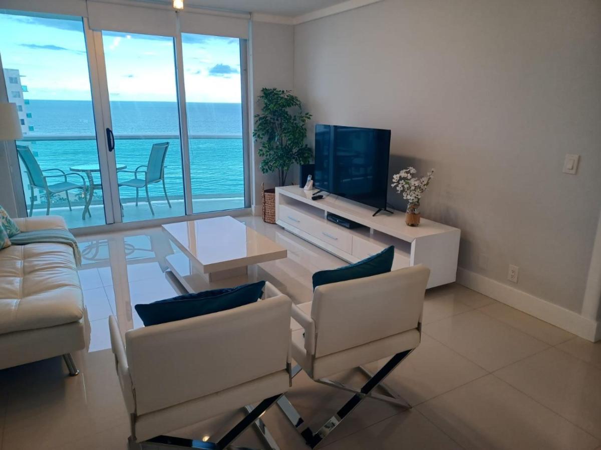 Hollywood On Beach Apartment Eksteriør billede