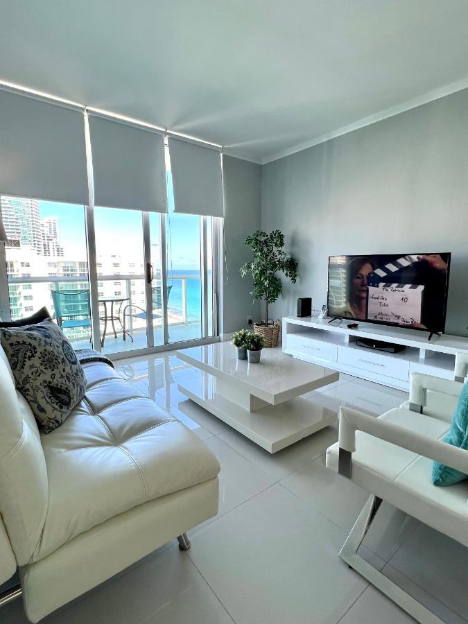 Hollywood On Beach Apartment Eksteriør billede