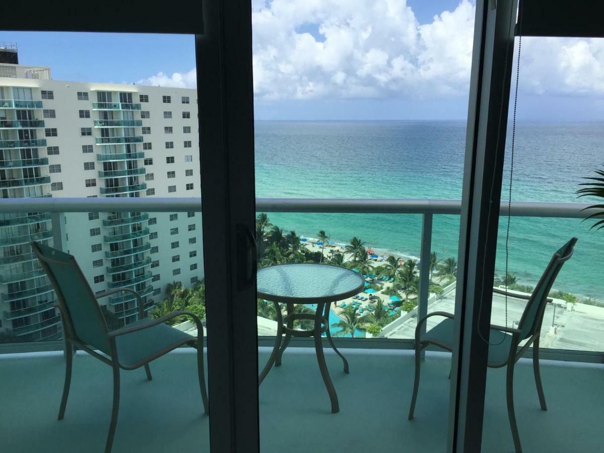 Hollywood On Beach Apartment Eksteriør billede